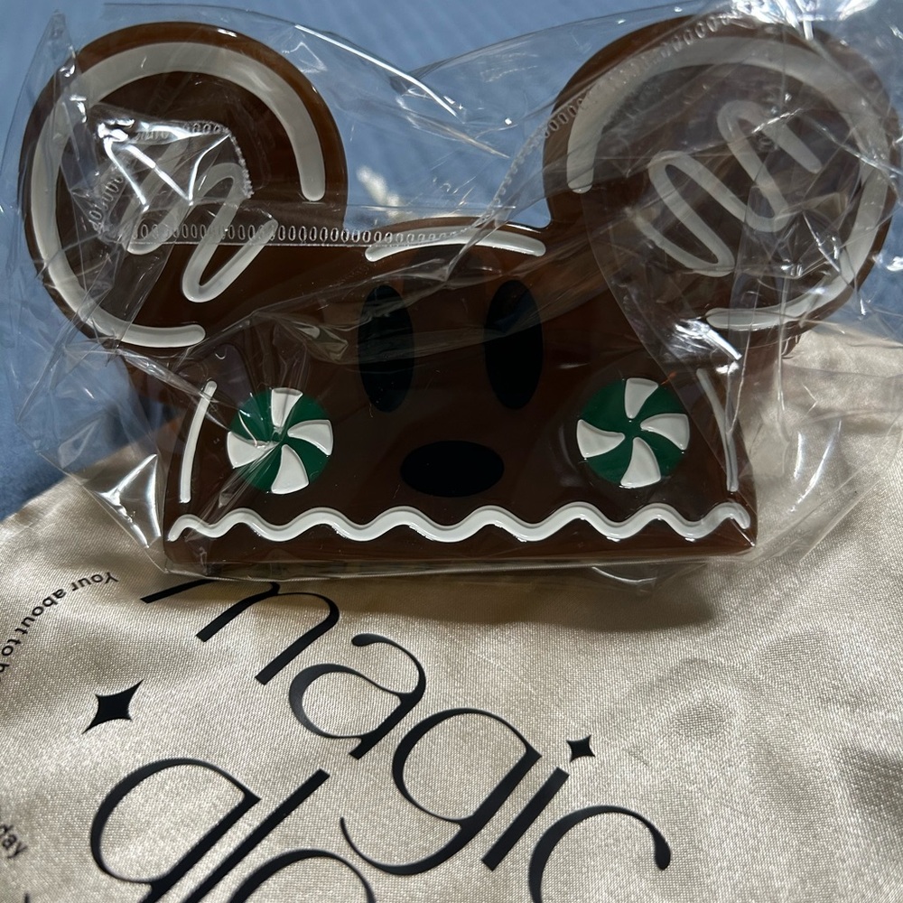 Gingerbread Mickey Claw Clip
